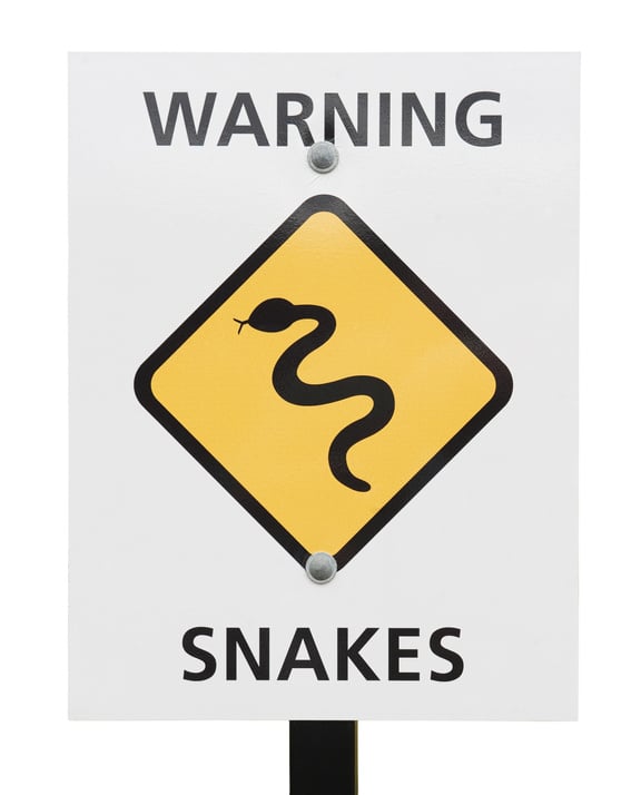 snakes warning sign